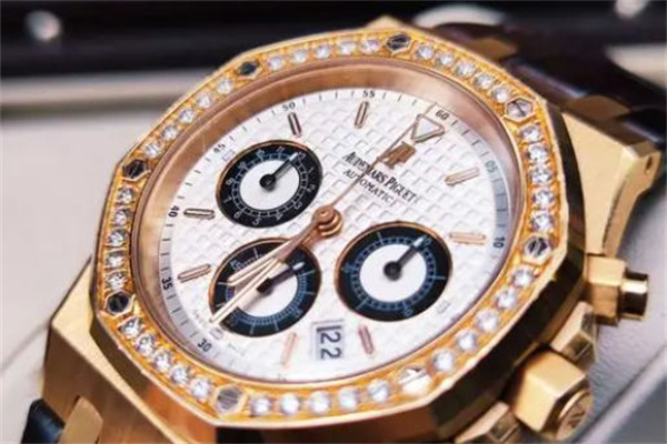 爱彼手表表耳掉了解决方法是什么(图) 爱彼手表表耳掉了解决方法是什么(图)