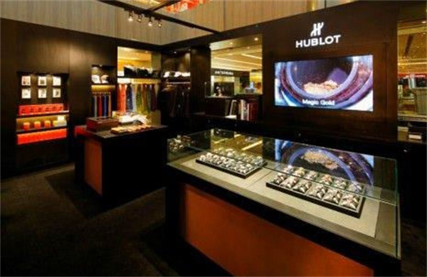 爱彼表芯在哪里(图) 爱彼表芯在哪里(图)